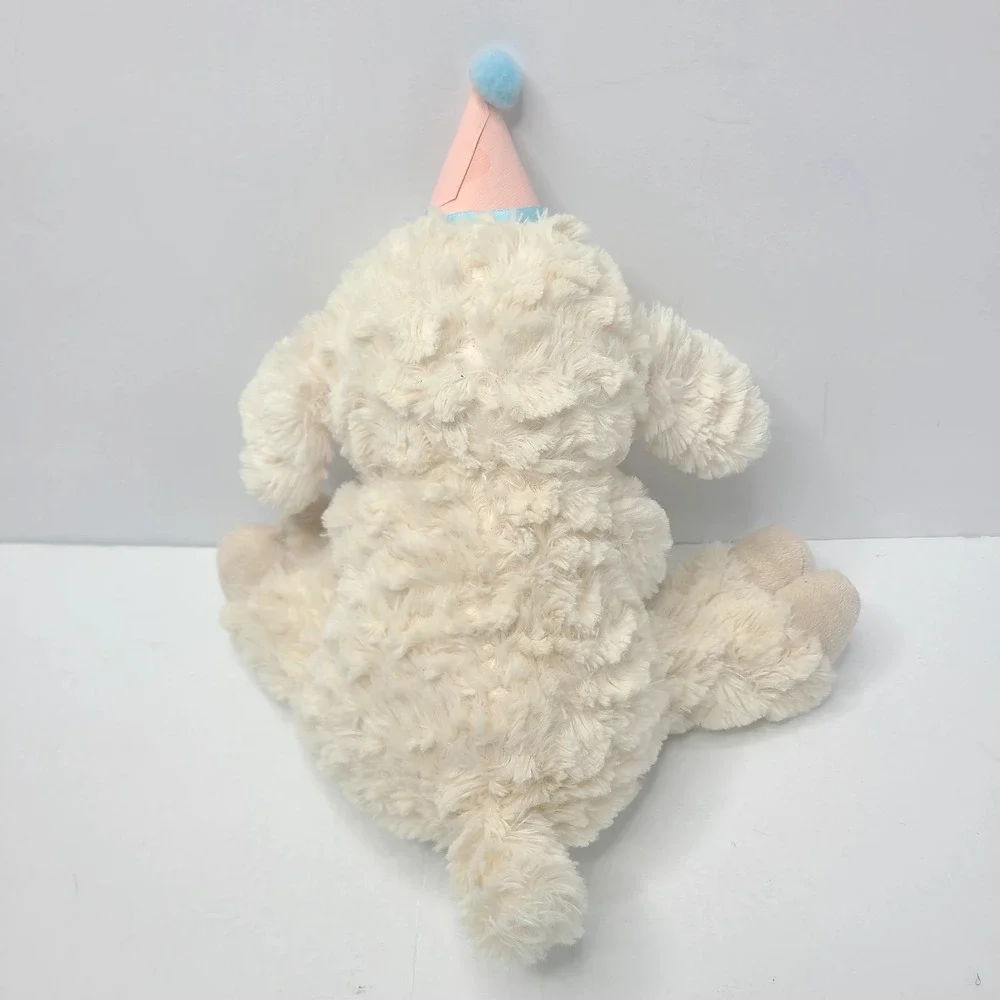 The Unbranded Brand lamb clay